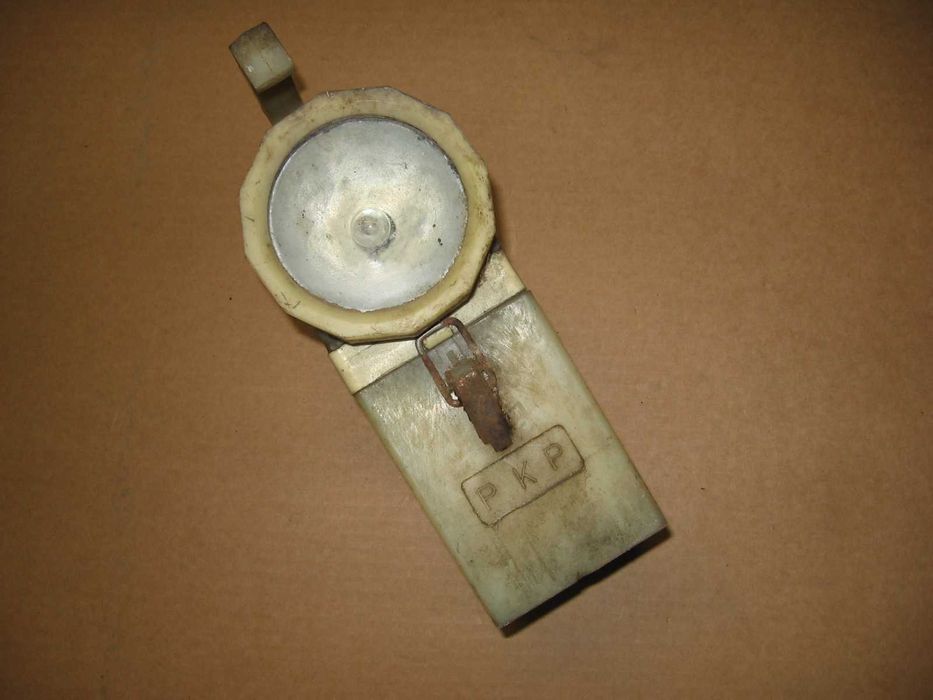 PKP stara lampa latarka PRL