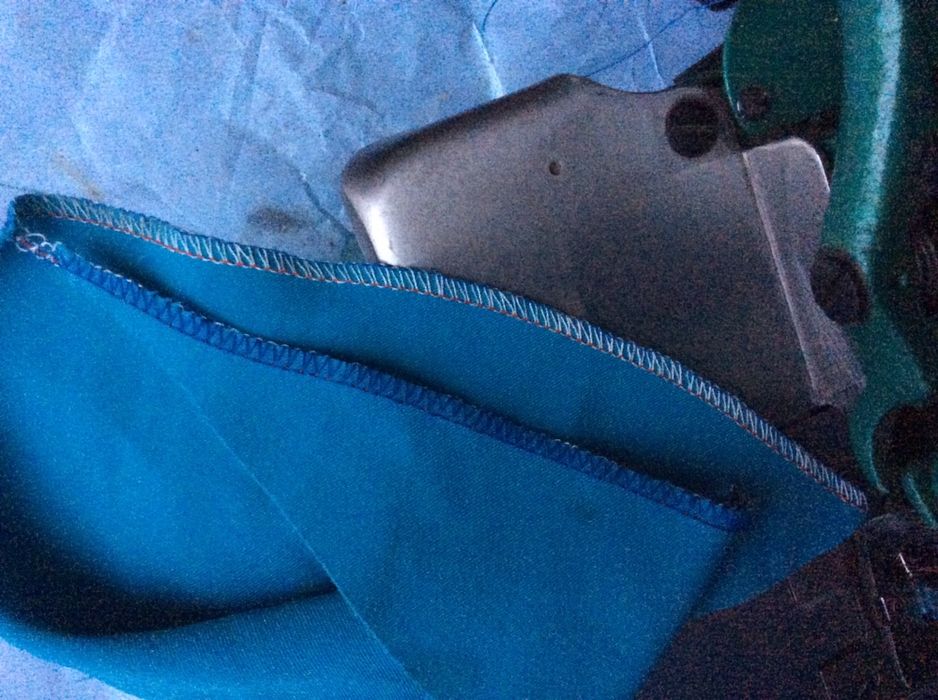 Оверлок-ізгой, зелене непорозуміння GN-1, але дивіться фото.