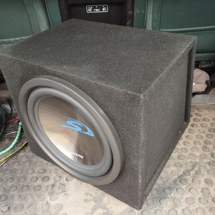 Subwoofer alpine 900w 300w RMS series s dwie cewki sws 1242 4ohm