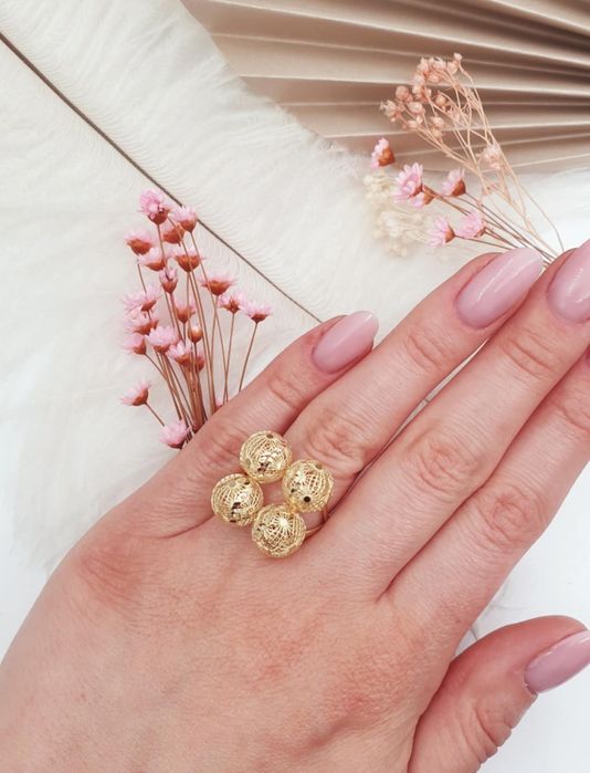 PROMOCJA !!! Piękny złoty pierścionek z ażurowymi kulkami