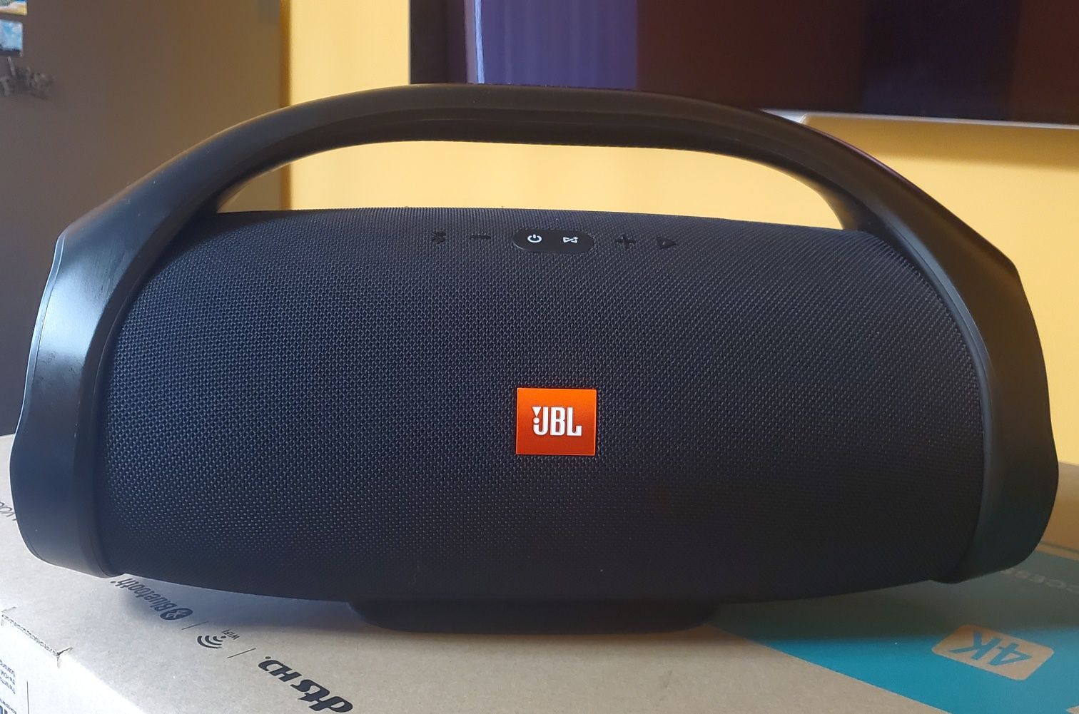 Колонка,акустичн система,JBL Boombox,оригінал,є документи.