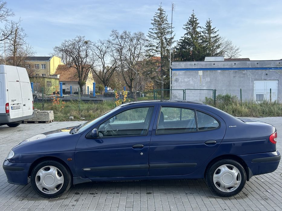 RENAULT MEGANE 1.6 Benzyna 2002 r OC na rok cAsu