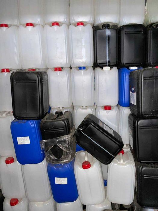 Пластикові каністри на 20л тара канистры