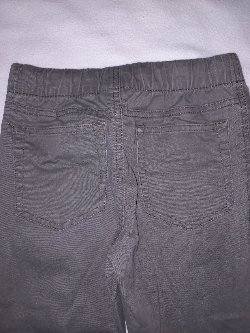 Oliwkowe spodnie 5-6 lat 116cm