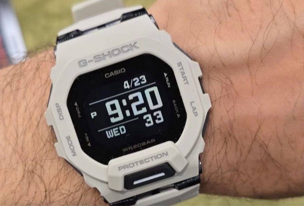 Годинник чоловічий casio G-shock GBD-200UU-9E