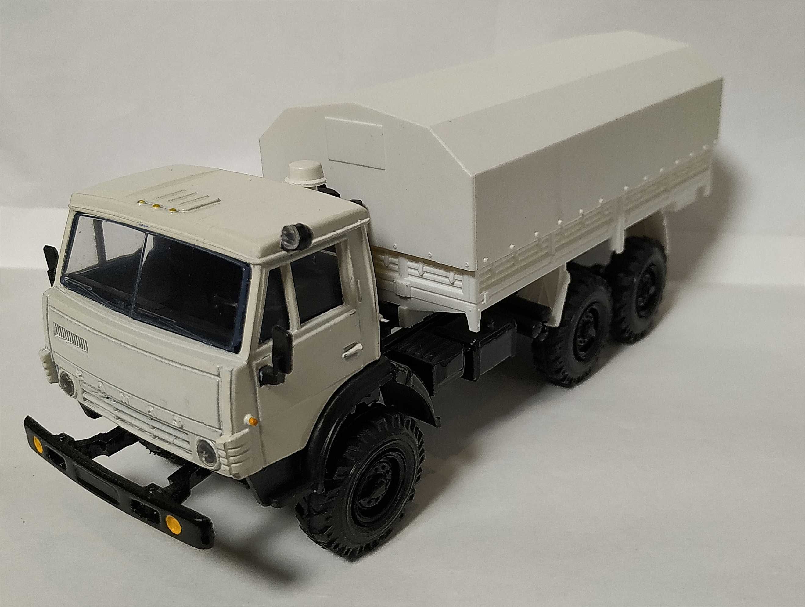 модель КамАЗ-4310 з тентом (1983) Елекон элекон масштаб 1:43