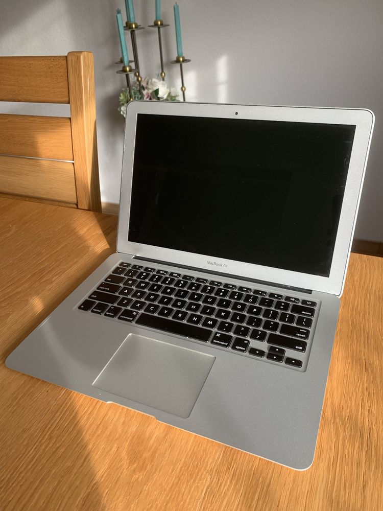 Macbook air 13 mid 2011 i7
