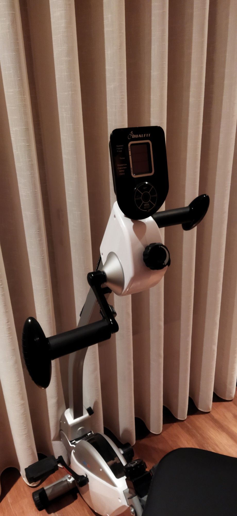 Bicicleta estática com exercício para braços