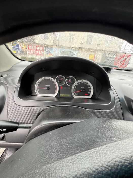 Chavrolet aveo t250 2008 года в хорошем состоянии не гнилая не ржавая