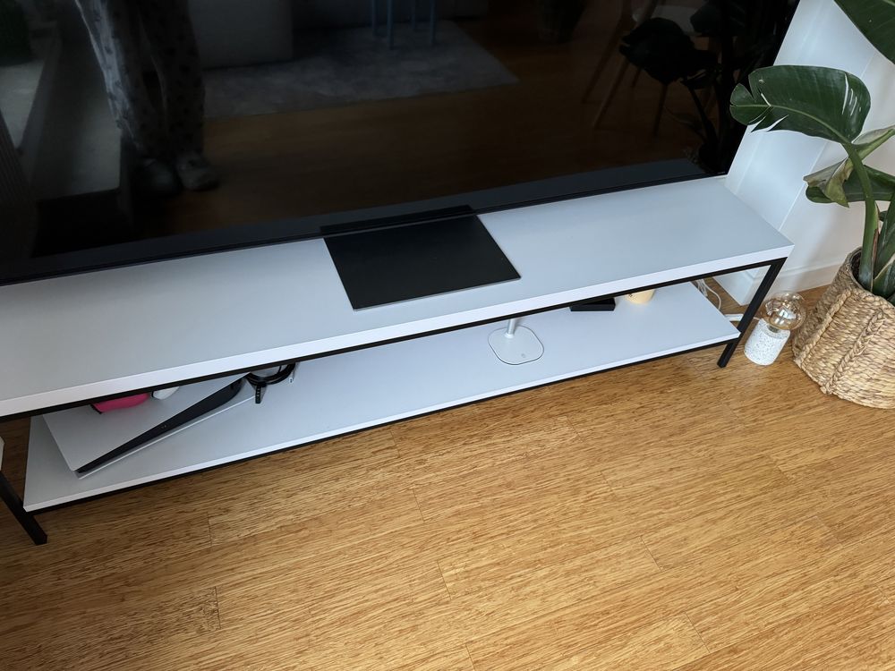 Szafka RTV pod telewizor
