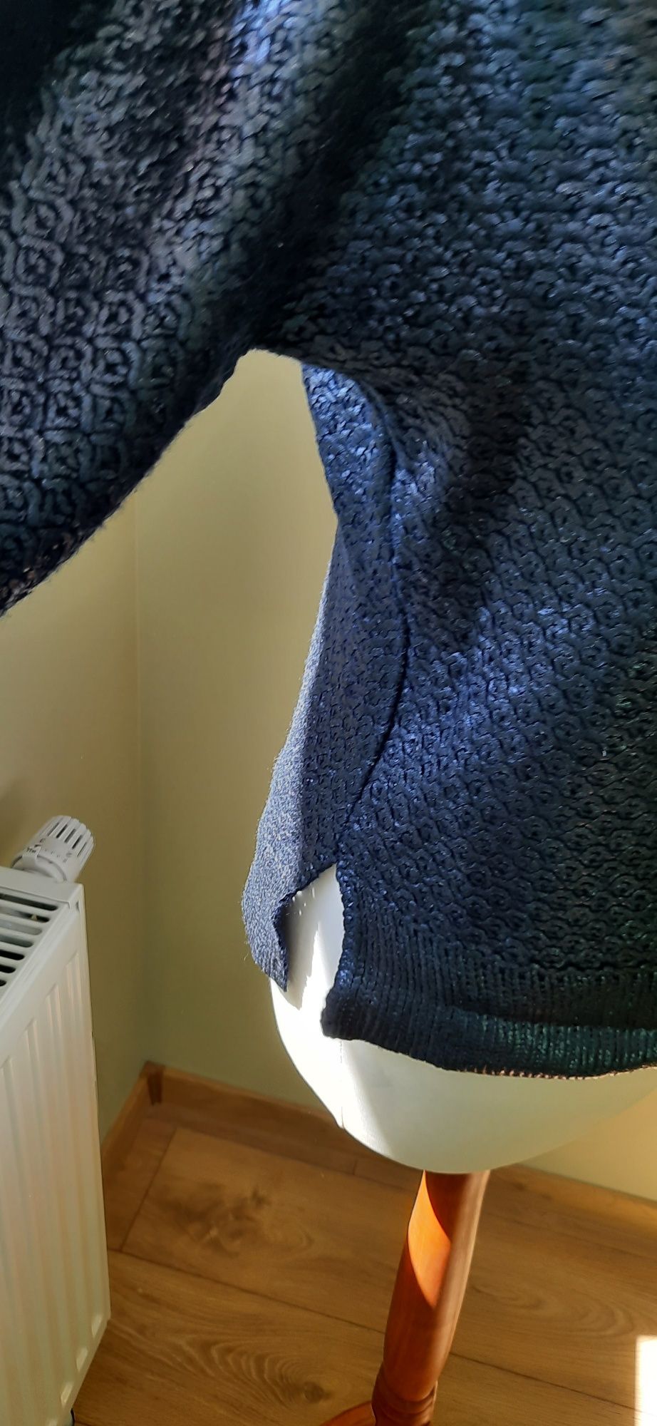 Sweter metaliczny, nietypowy, swetr damski