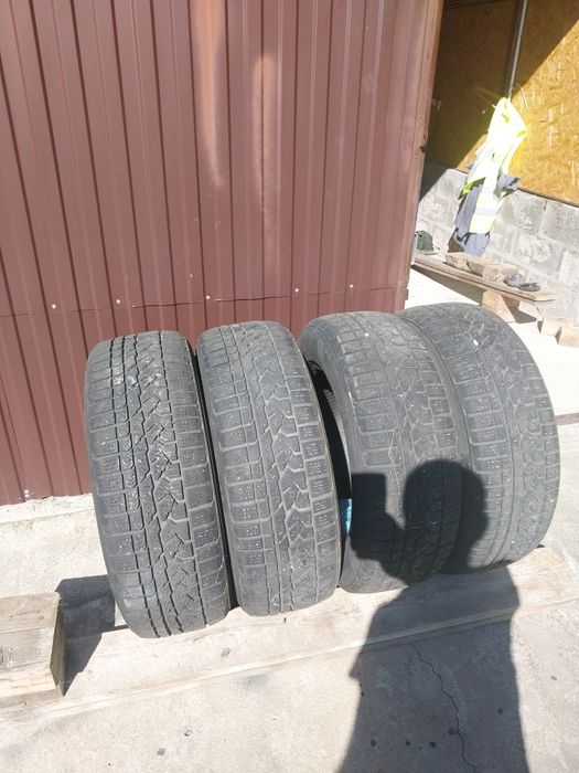 Opony zimowe 225/ 65 /17