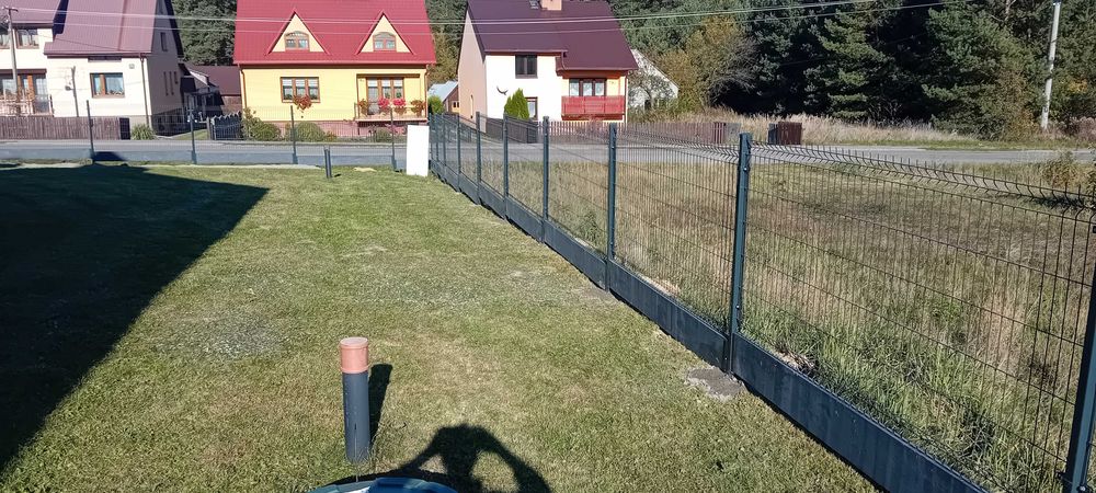 Ogrodzenia montaż z materialami panelowe