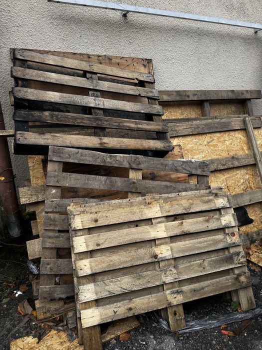 Za darmo deski palety meble na opał lub do innego uzytku
