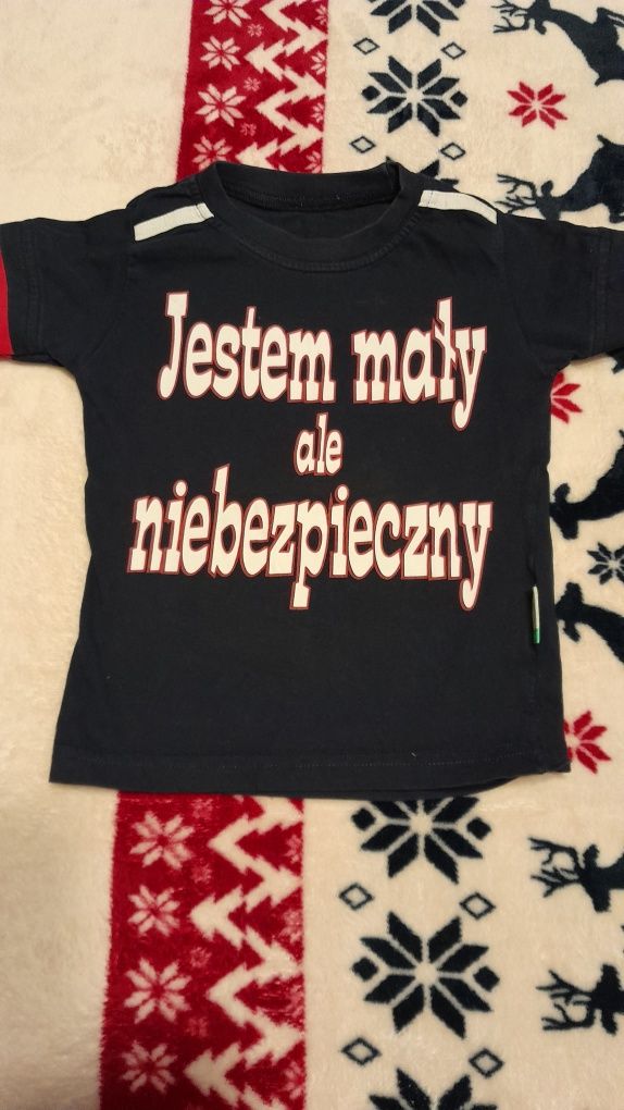 Tshirt chłopięcy z napisami 98 cm