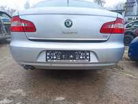 Zderzak tył tylny SKODA SUPERB II SEDAN PDC czujniki parkowania 9156 LA7W