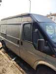 Ford Transit de 2005 avariada