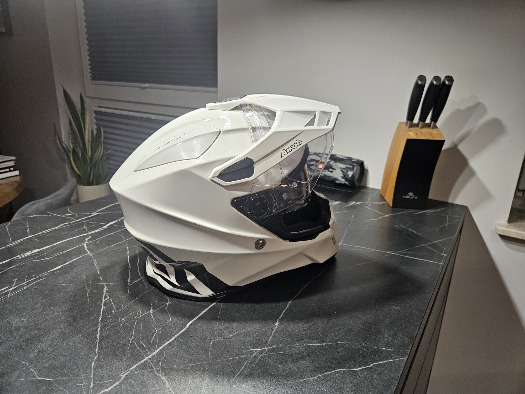 Sprzedam kask motocyklowy Airoh Commander