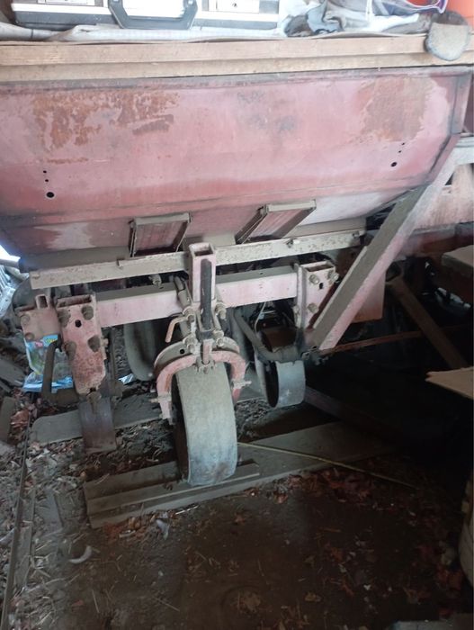 Продам 4х рядную картофелесажалку