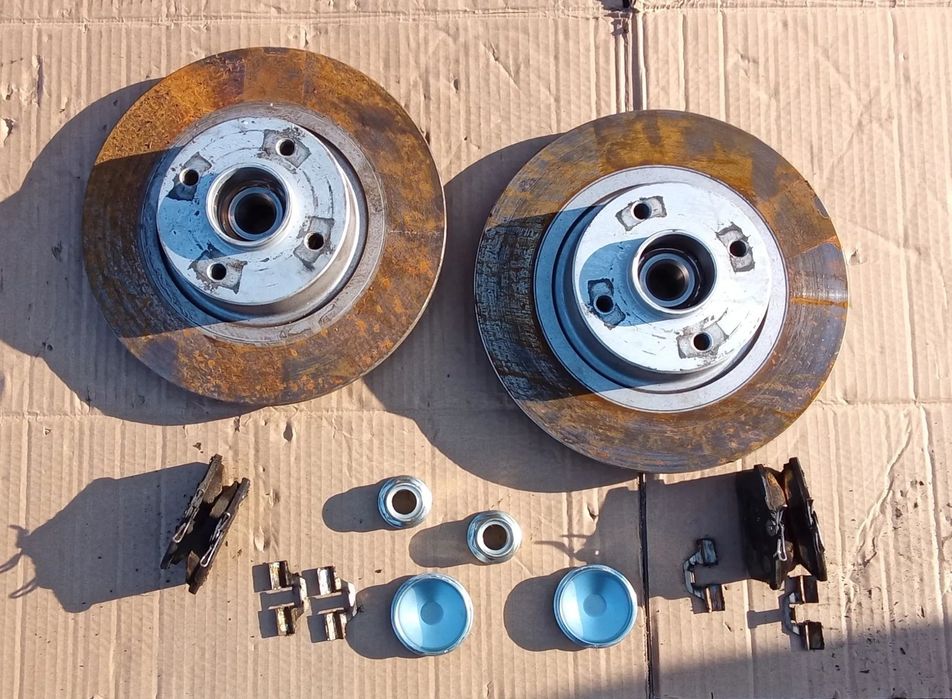 Tarcze klocki hamulcowe tył Renault scenic II 2 kombi