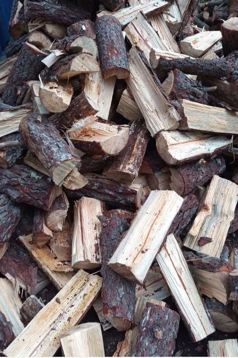 Vendo lenha de pinho 30€ m3