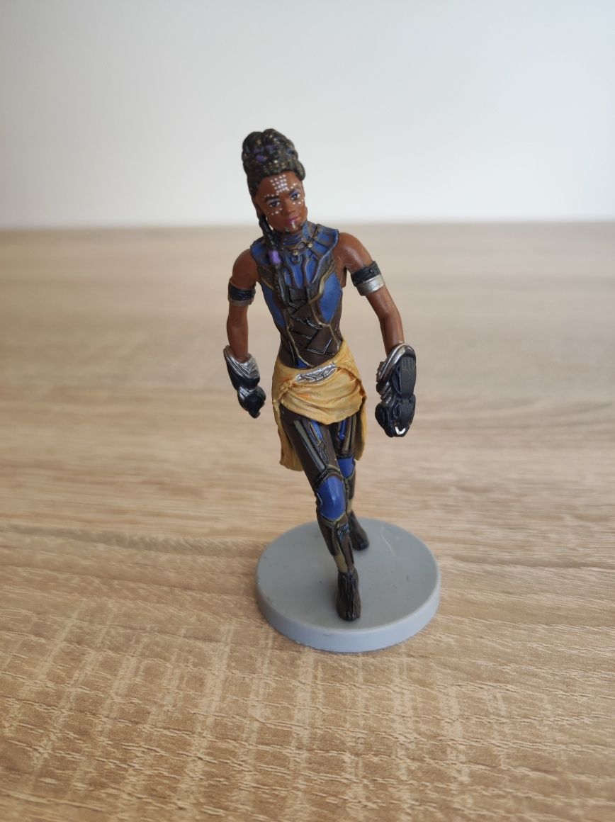 Figurka Hasbro Marvel Legends Shuri