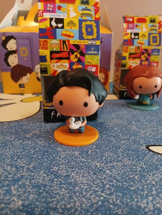Фігуркі FRIENDS, MacDonald, Monica y Joey
