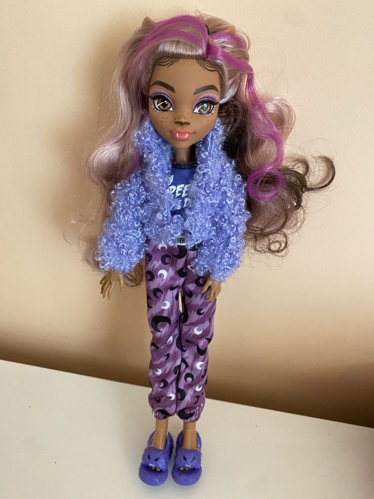 Lagoona , clowdeen , frankie stein , dracularua g3 monster high lalki