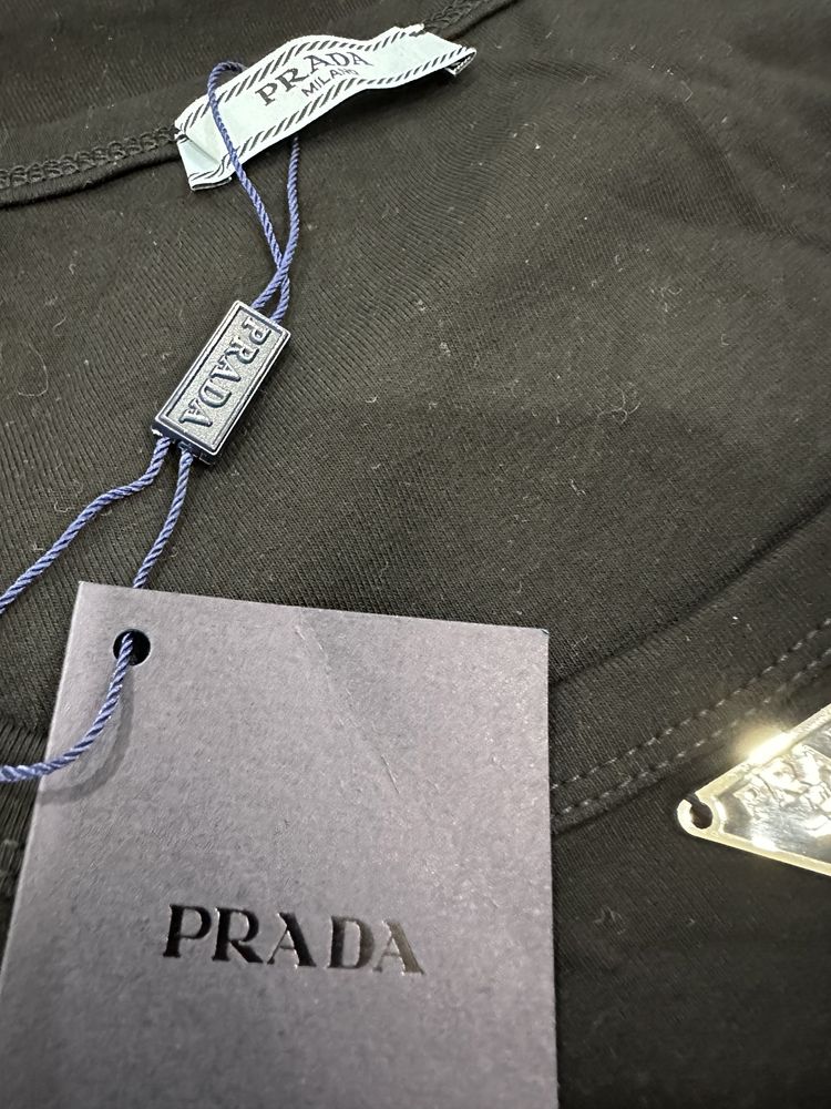 Сукня Prada, в розмірі М