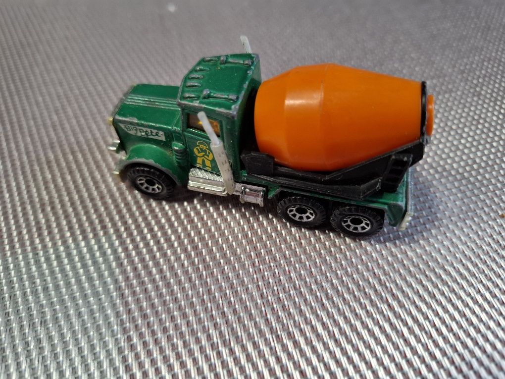 Matchbox Peterbilt