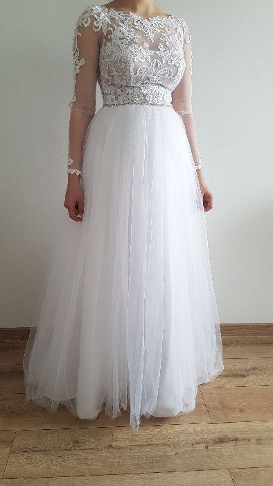 Suknia ślubna z rękawem lub bez