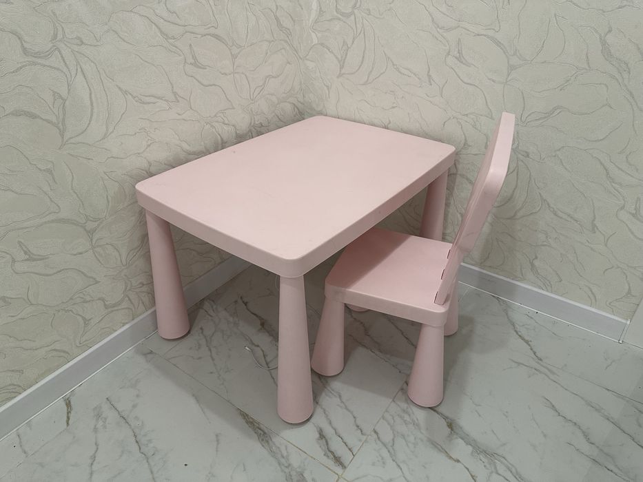 Стіл та стілець Ikea Mammut