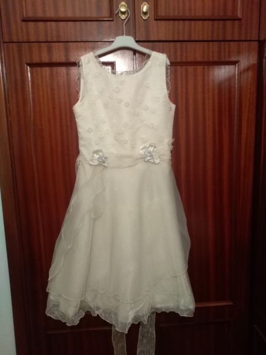 Vestido de comunhão solene