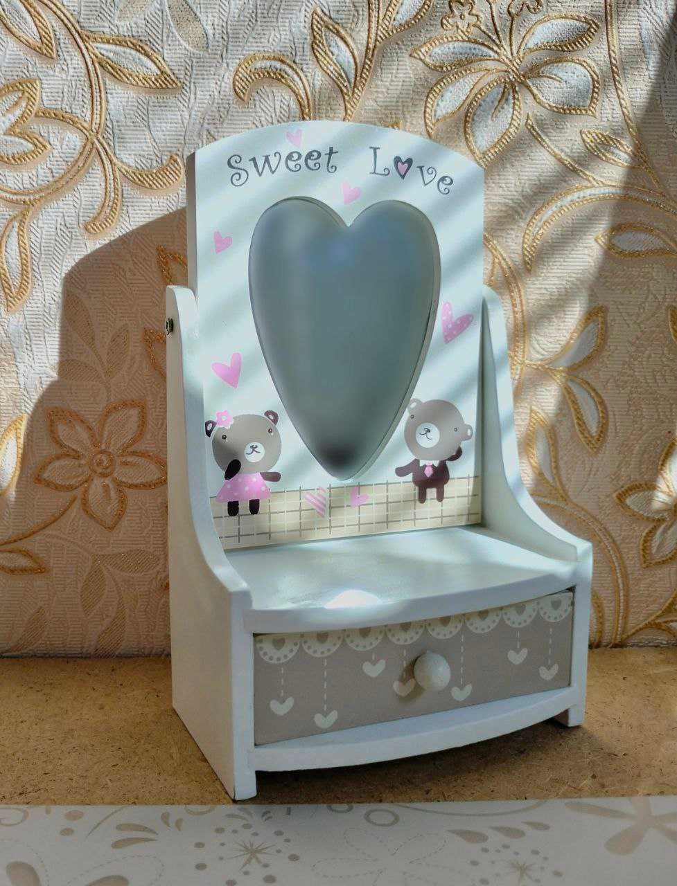 Міні Комод із дзеркалом для прикрас " Sweet Love "