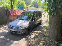 Combo C 1.9 z19dth 180 km 6 biegów