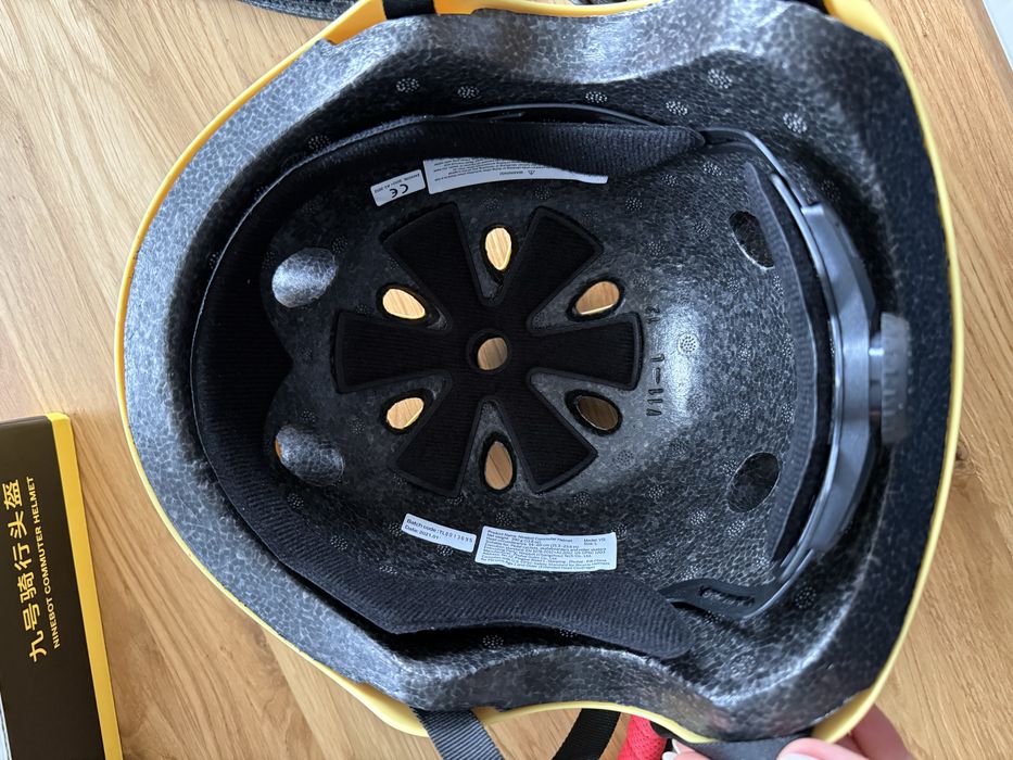 Продам шолом Ninebot розмір L