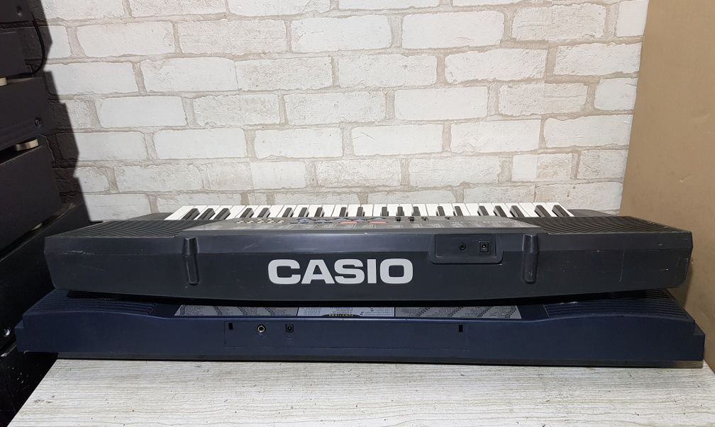 Синтезатор Bontempi PM68/Casio CT-400 б/у з Німеччини