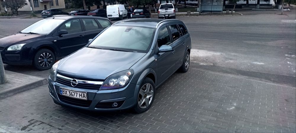 Opel Astra H у відмінному стані