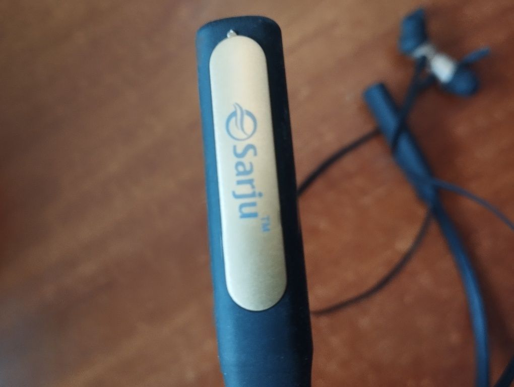 Bluetooth навушники.