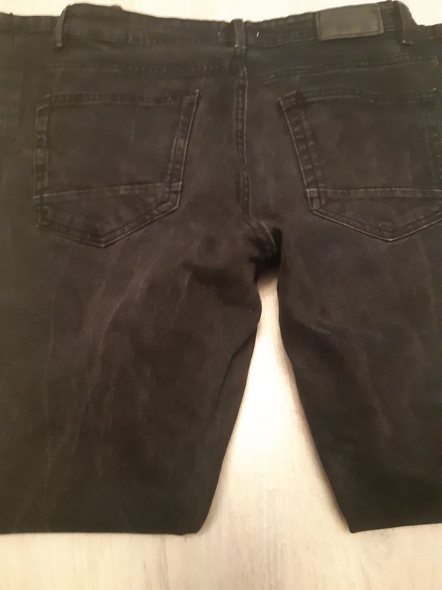 Spodnie jeans r. 42