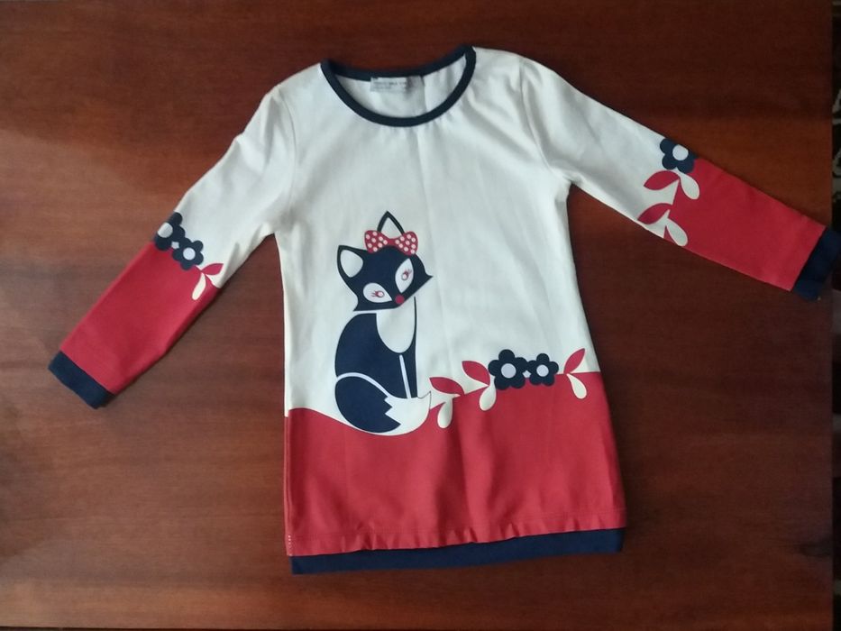 Продам платье 2 года.