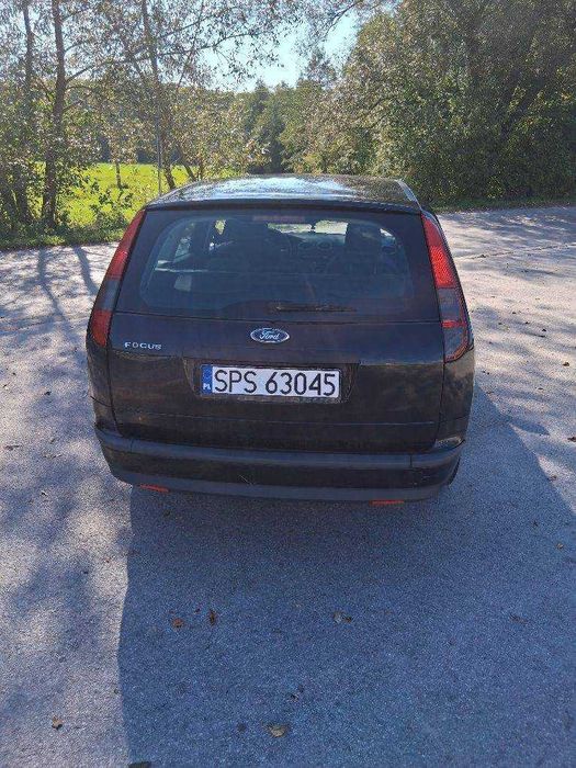 Ford focus.  2005r.