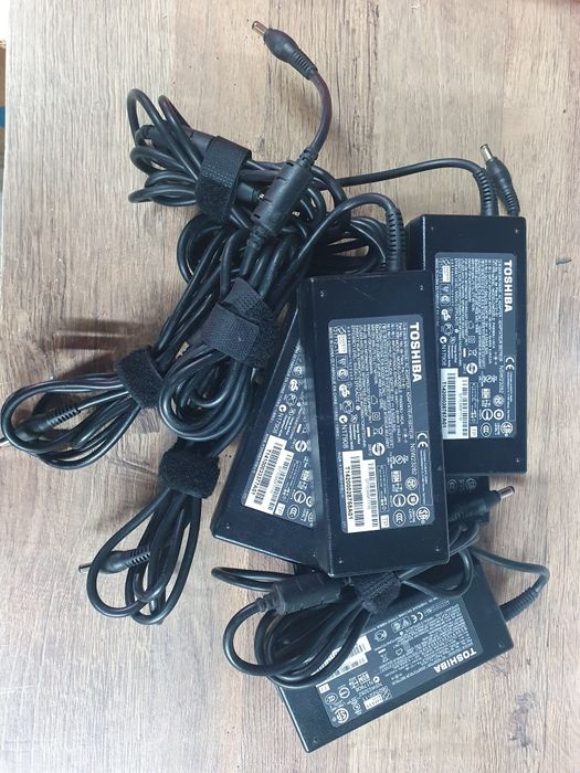 Зарядка зарядное блок питания живлення Tochiba Asus MSI 120w 19v/6.32a