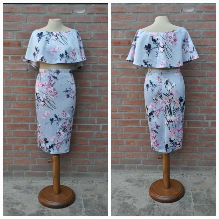 дёшево! Обалденный костюм для девчонок.размер S ,М