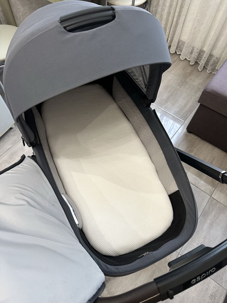 Espiro miloo 2023 + автокресло Cybex Aton B2 i-Size(2500грн.)