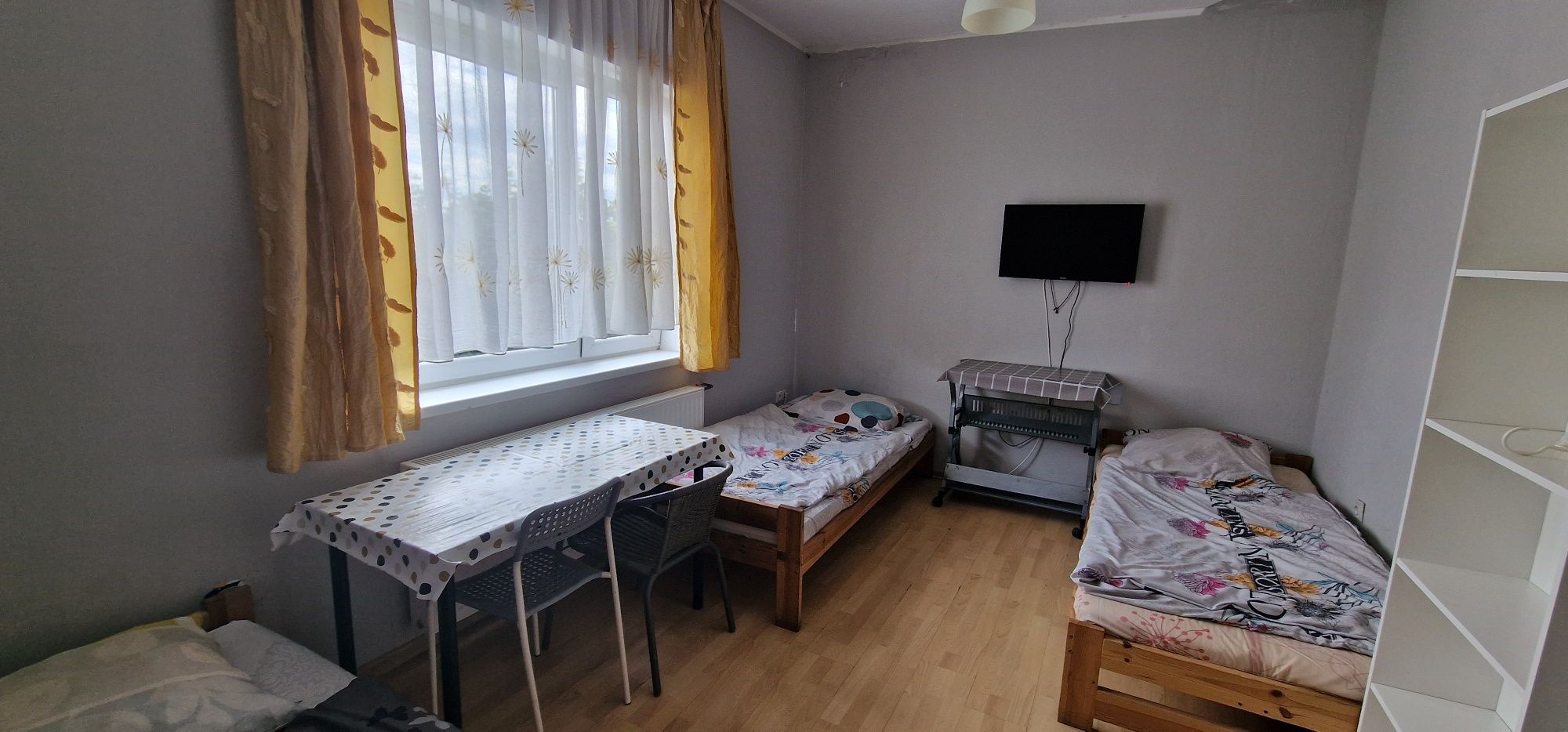 Dom dla firmy 10 pokoi 15 osób.