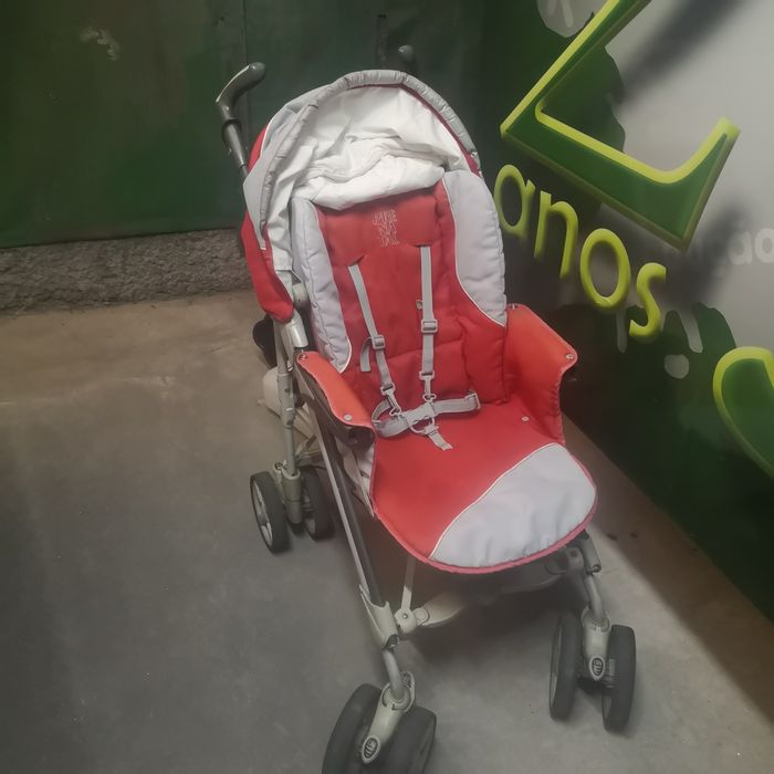 Carrinho bebé usado