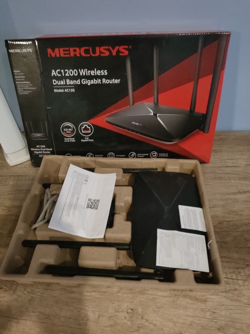 Router Mercussys AC12G