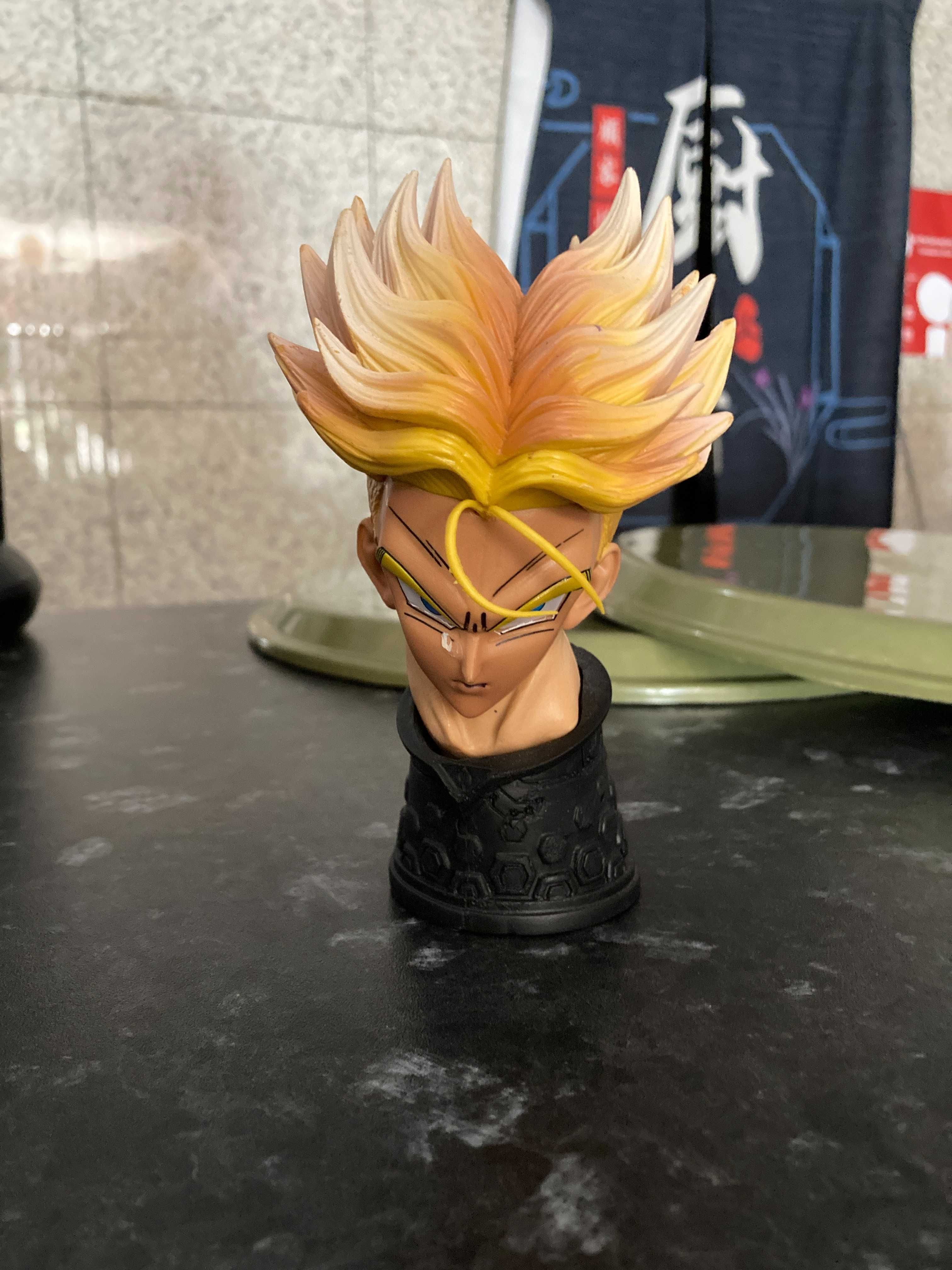 Pisa-papéis Dragon Ball Z - Trunks Super Saiyan