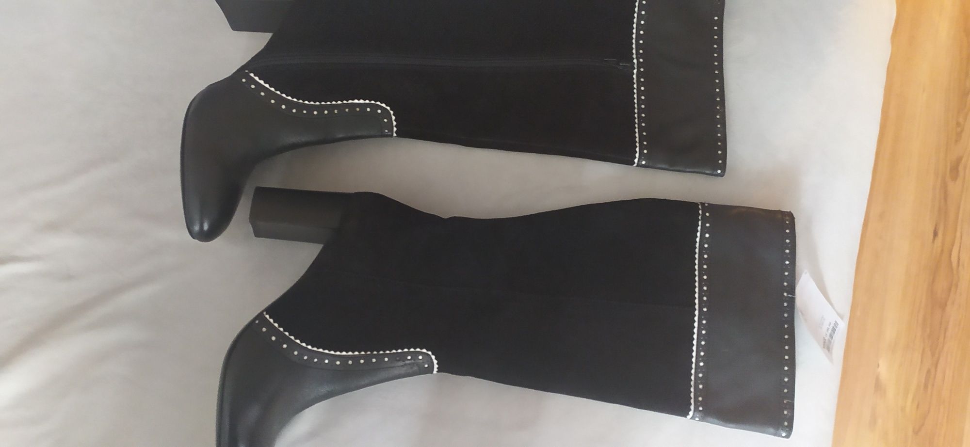 Nowe wygodne kozaki buty czarne skóra naturalna roz. 40 z TK Maxx.